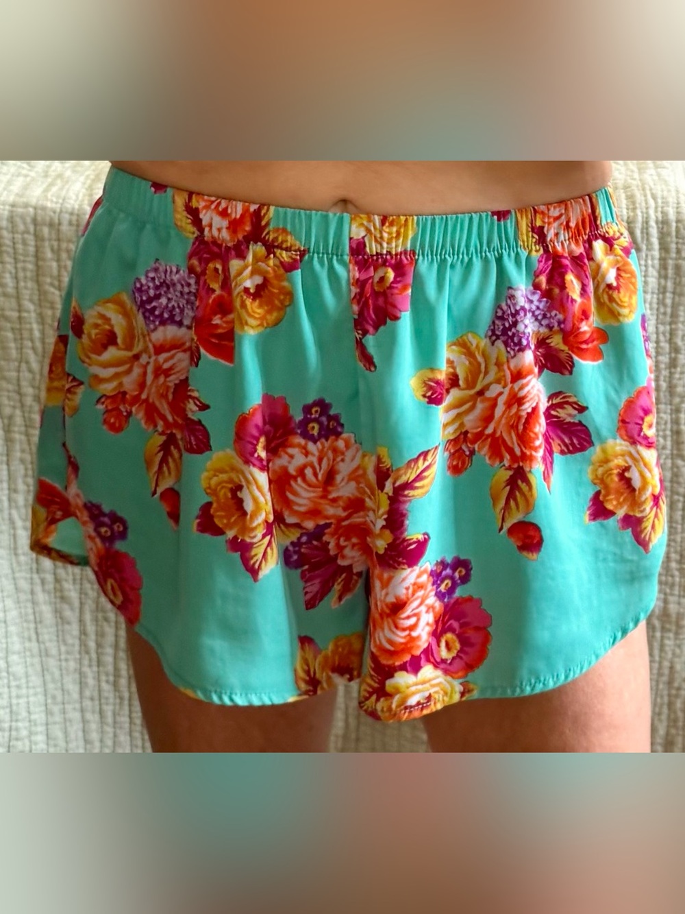 Y2k early 2000s floral shorts size L